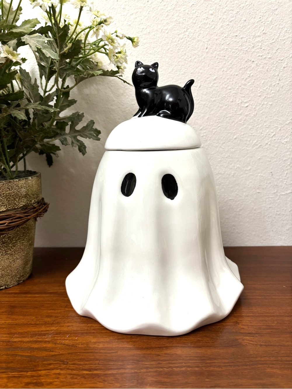 HALLOWEEN GHOST + WITCH BLACK CAT COOKIE JAR CERAMIC SUCTION LID 9.5X6 NEW 2026